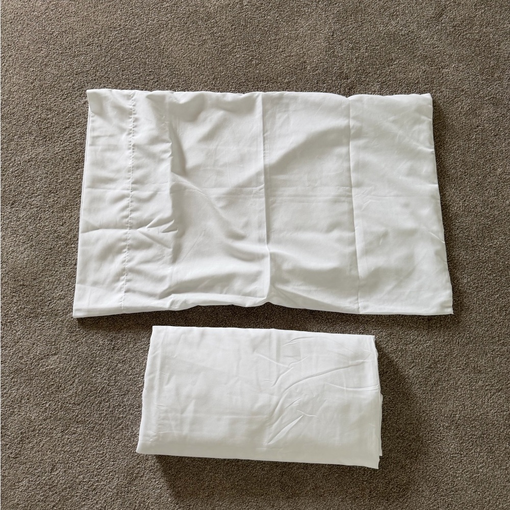 Koolaburra White Sheet Set